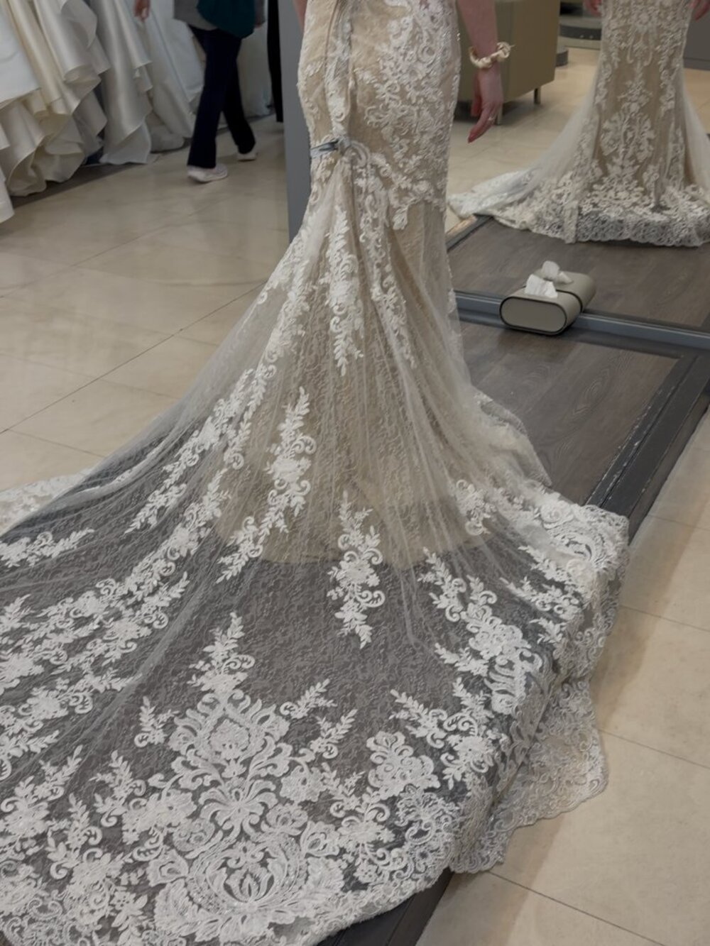 Never Worn OTR Martina Liana 1078 Wedding Dress - She's GORG! - Picture 5 of 5